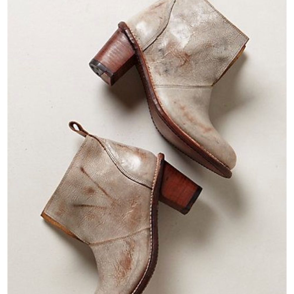 Anthro Holding Horses luminous sliced booties